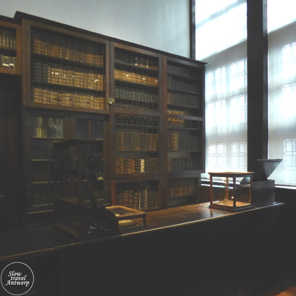 Museum Plantin-Moretus Antwerpen - de vroegere winkel van de drukkerij Museum Plantin-Moretus Antwerpen - de vroegere winkel van de drukkerij